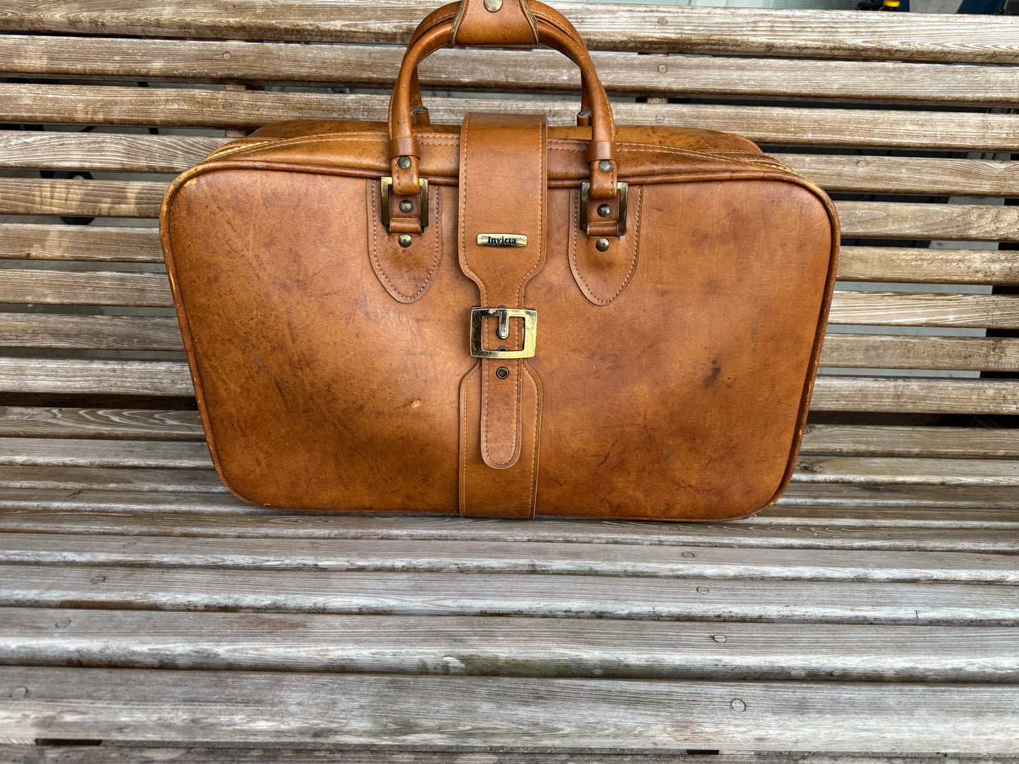 Vintage Invicta Presidio Modena Italian Leather  Carry On Luggage Caramel Patina